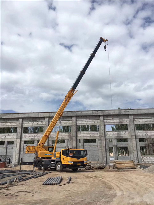 复兴区吊装作业前会做设备检查吗？安全保障措施有哪些？