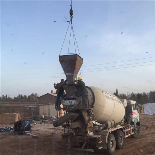 复兴区“精准瞄准”—— 吊车的 “定位导航” 技术